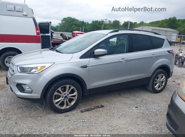 1FMCU9GD9JUA83075 2018 FORD ESCAPE Silver Widok wnętrza 360 stopni