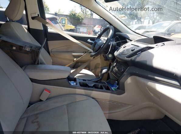 1FMCU9GD9JUC16336 2018 FORD ESCAPE Фиолетовый Вид салона спереди