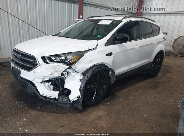 1FMCU9GD9JUC29460 2018 FORD ESCAPE White Vista tres cuartos delantera izquierda