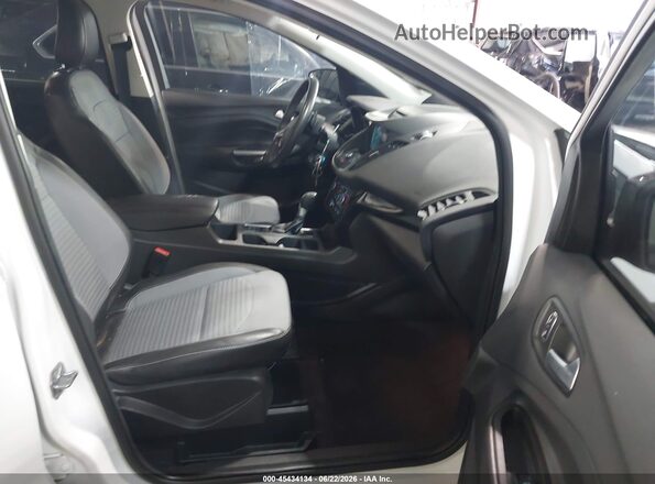1FMCU9GD9JUC29460 2018 FORD ESCAPE White Vista interior delantera