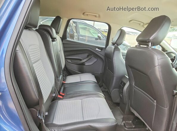 1FMCU9GD9JUC82725 2018 FORD ESCAPE Blue Widok wnętrza z tyłu