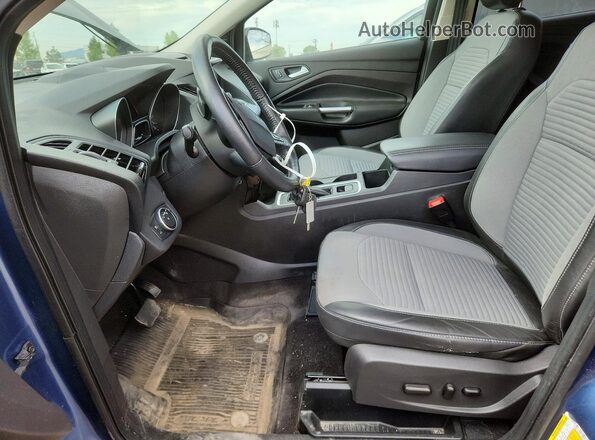 1FMCU9GD9JUC82725 2018 FORD ESCAPE Blue Widok wnętrza z przodu