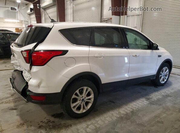 1FMCU9GD9KUB06498 2019 FORD ESCAPE Белый Задняя правая четверть