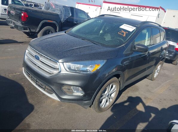 1FMCU9GDXJUB81080 2018 FORD ESCAPE Gray წინა მარცხენა ხედი სამი მეოთხედიდან