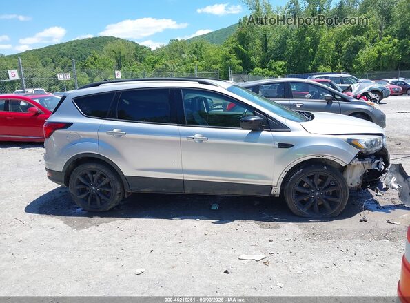 1FMCU9GDXKUC06450 2019 FORD ESCAPE Silver Widok wnętrza z tyłu