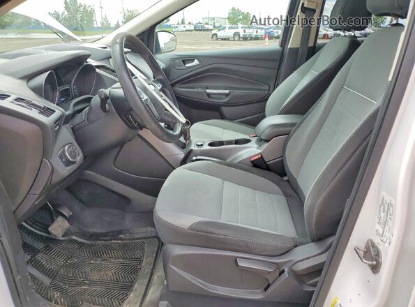 1FMCU9GX0DUD26786 2023 FORD ESCAPE Белый Вид салона спереди