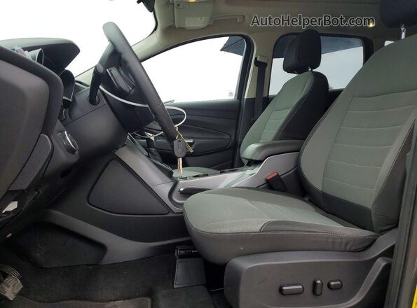 1FMCU9GX3GUA82412 2016 FORD ESCAPE Серый Вид салона спереди