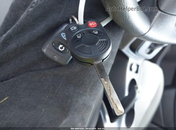 1FMCU9GX4GUB03087 2016 FORD ESCAPE Красный Вид панели приборов