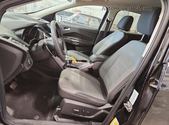 1FMCU9GX6GUC56005 2016 FORD ESCAPE Черный Вид салона спереди
