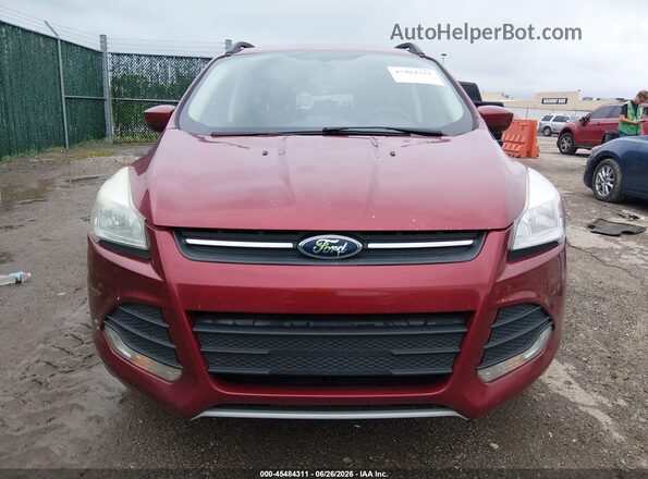 1FMCU9GXXGUC08877 2016 FORD ESCAPE Красный Вид задней части салона