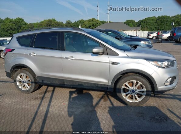 1FMCU9HD0JUA83660 2018 FORD ESCAPE Silver 