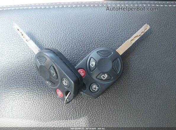 1FMCU9HD0JUC43584 2018 FORD ESCAPE Красный Вид панели приборов