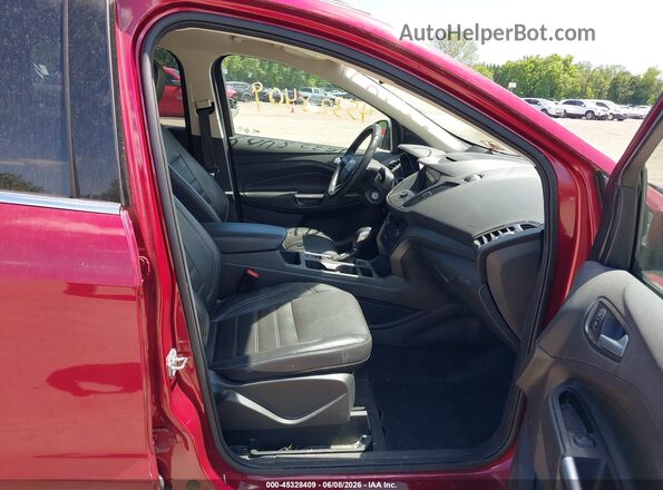 1FMCU9HD1JUB86599 2018 FORD ESCAPE Красный Вид салона спереди