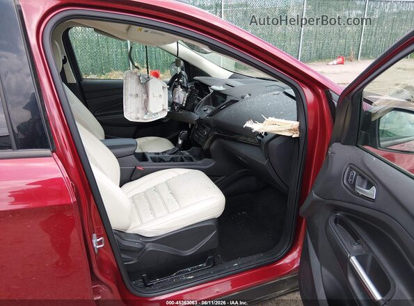 1FMCU9HD1JUD35688 2018 FORD ESCAPE Red Front interior view