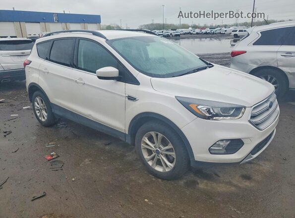 1FMCU9HD1KUB98138 2019 FORD ESCAPE Белый Передняя правая четверть
