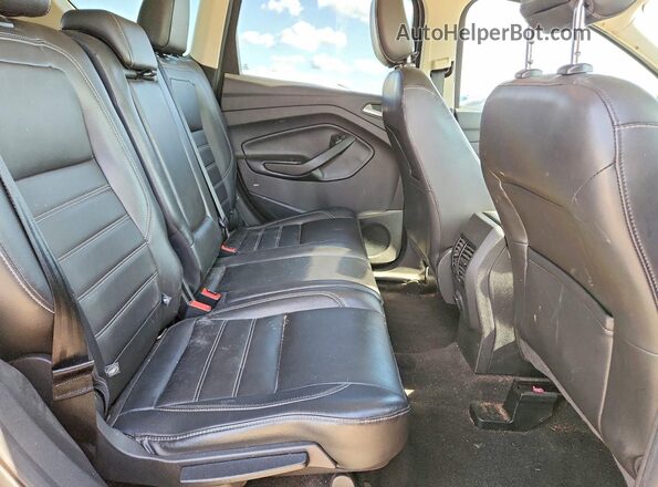 1FMCU9HD2JUC55106 2018 FORD ESCAPE Gray Rear interior view