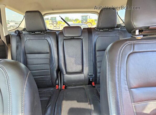 1FMCU9HD2JUC55106 2018 FORD ESCAPE Gray Rear seats view