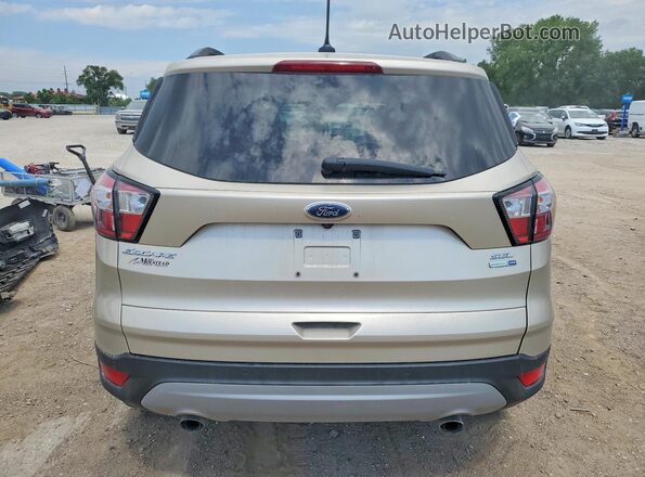 1FMCU9HD4JUB25540 2018 FORD ESCAPE Gold Vista trasera