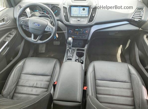 1FMCU9HD4JUB25540 2018 FORD ESCAPE Gold Vista del salpicadero
