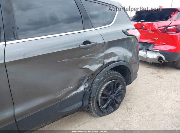 1FMCU9HD5JUB30861 2018 FORD ESCAPE Gray Widok z przodu
