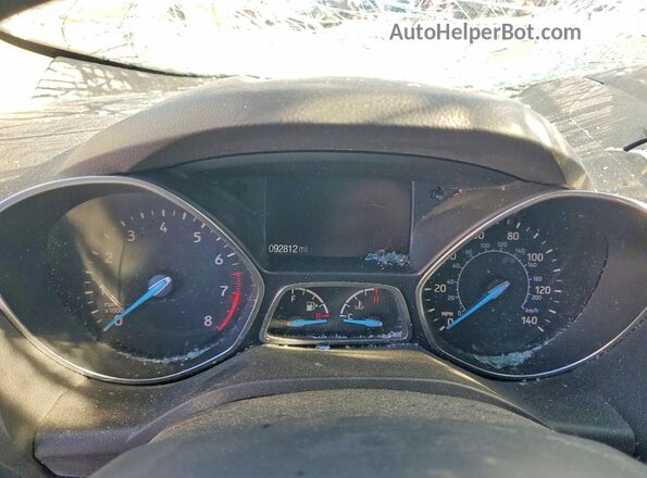 1FMCU9HD6JUB87876 2018 FORD ESCAPE White Widok zestawu wskaźników
