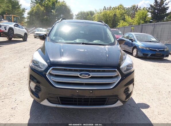 1FMCU9HD8JUC04578 2018 FORD ESCAPE Black Widok zestawu wskaźników