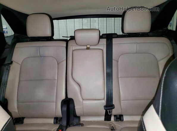 1FMCU9J90LUB20120 2020 FORD ESCAPE Gold Rear seats view