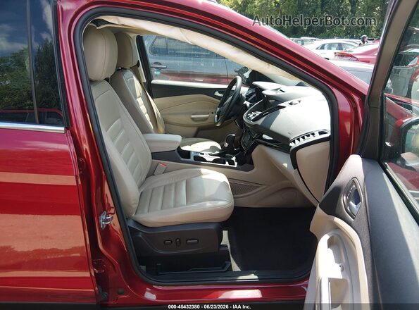 1FMCU9J91HUE95229 2017 FORD ESCAPE Burgundy წინა სალონის ხედი