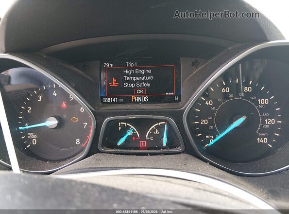1FMCU9J93JUB15880 2018 FORD ESCAPE Red Vista de los asientos traseros