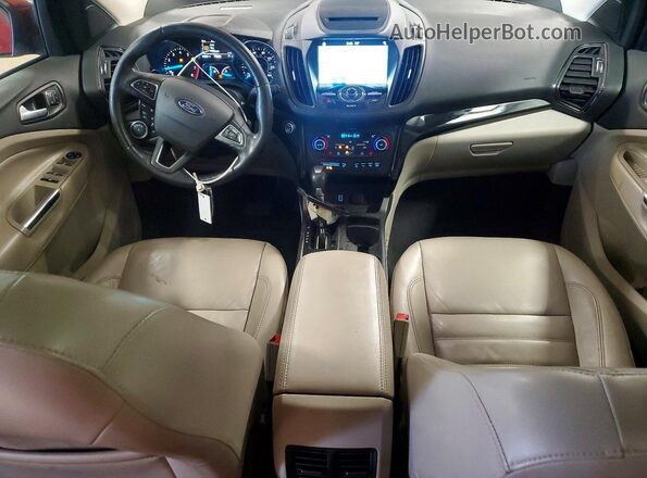 1FMCU9J95JUD21573 2018 FORD ESCAPE Красный Вид панели приборов