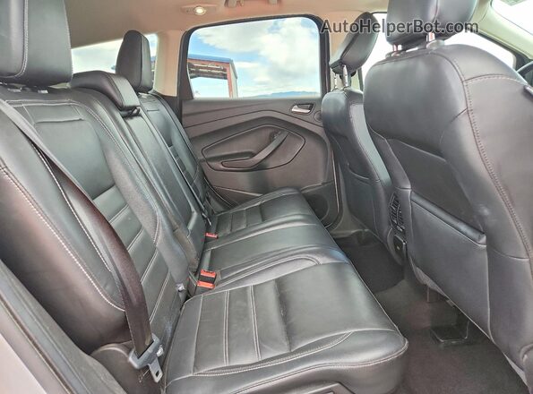 1FMCU9J96JUC62212 2018 FORD ESCAPE Silver უკანა სავარძლების ხედი