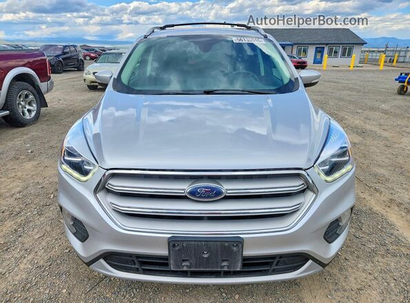 1FMCU9J96JUC62212 2018 FORD ESCAPE Silver წინა ხედი