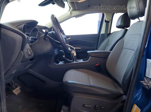 1FMCU9J99HUA64475 2017 FORD ESCAPE Blue Front interior view