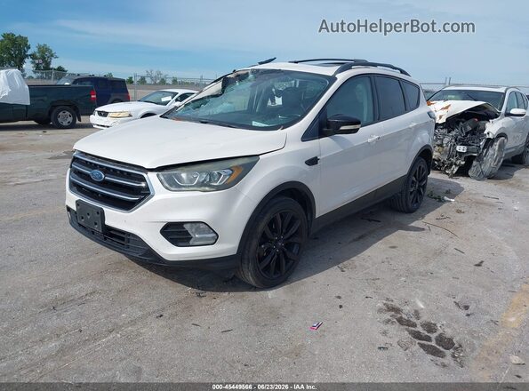 1FMCU9J99HUB69355 2017 FORD ESCAPE Белый Передняя левая четверть