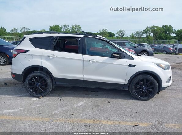 1FMCU9J99HUB69355 2017 FORD ESCAPE Белый 