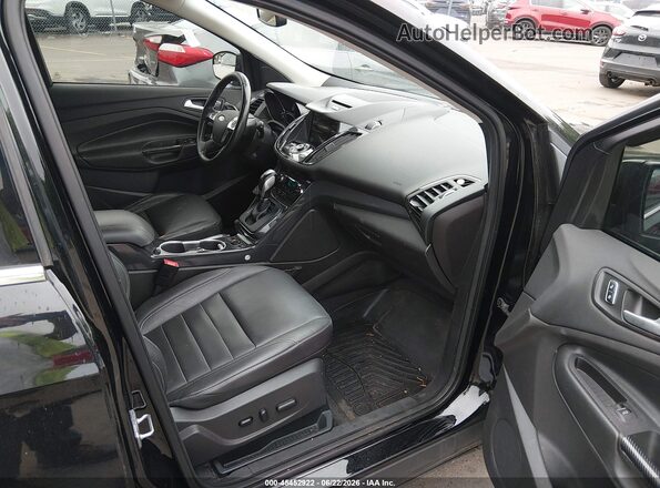 1FMCU9J9XGUB49713 2016 FORD ESCAPE Черный Вид салона спереди
