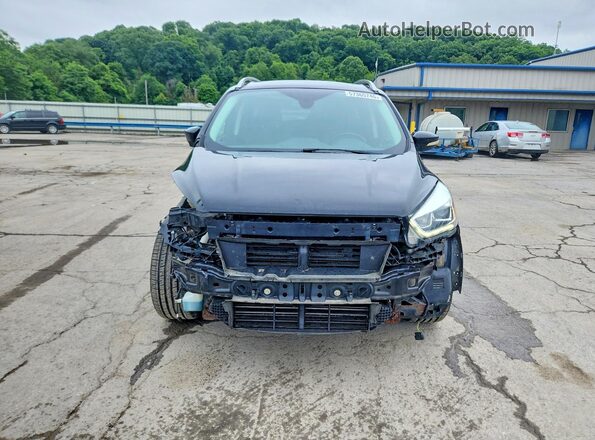 1FMCU9J9XHUB97889 2017 FORD ESCAPE Черный Вид спереди
