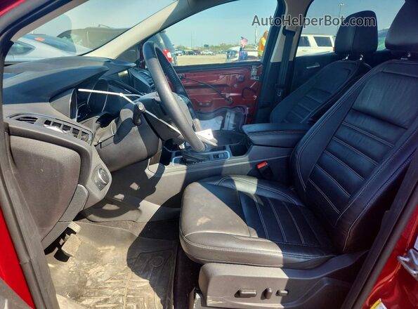 1FMCU9J9XHUE90899 2017 FORD ESCAPE Red Widok wnętrza z przodu