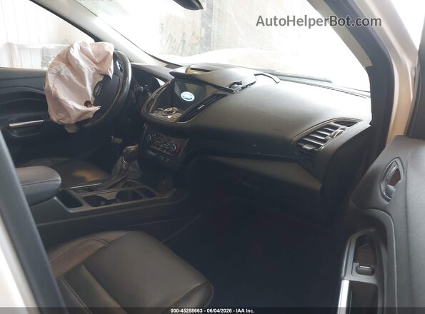 1FMCU9JD6HUB51271 2017 FORD ESCAPE White წინა სალონის ხედი