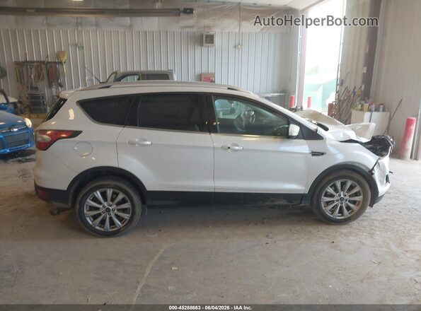 1FMCU9JD6HUB51271 2017 FORD ESCAPE White სალონის 360-გრადუსიანი ხედი