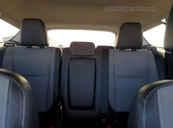 1FMCU9JD7HUD43203 2017 FORD ESCAPE Красный Вид задних сидений