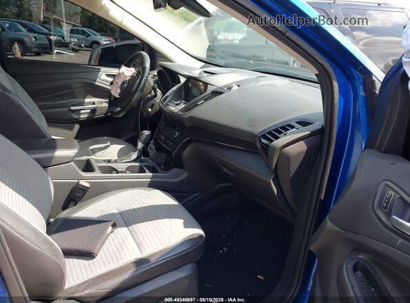 1FMCU9JD8HUB45276 2017 FORD ESCAPE Blue Front interior view