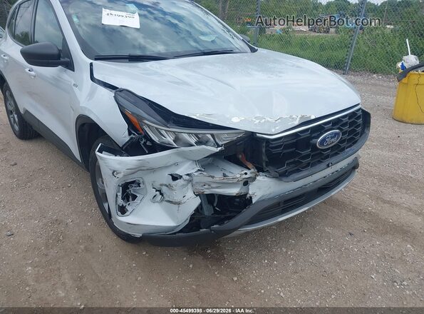 1FMCU9MN1SUB35135 2025 FORD ESCAPE Белый Вид спереди
