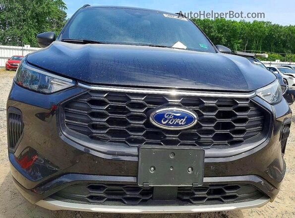 1FMCU9MN4RUB44275 2024 FORD ESCAPE Black Widok z przodu