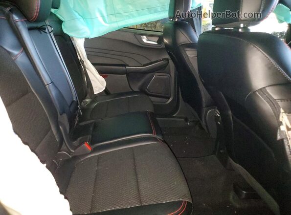 1FMCU9MN5RUB16839 2024 FORD ESCAPE Silver Rear interior view