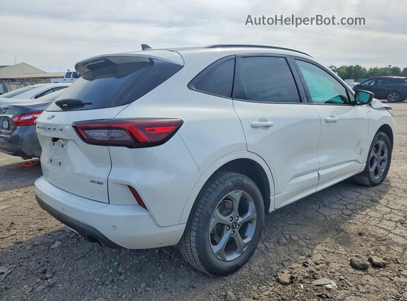 1FMCU9MN6PUB37034 2023 FORD ESCAPE Белый Задняя правая четверть
