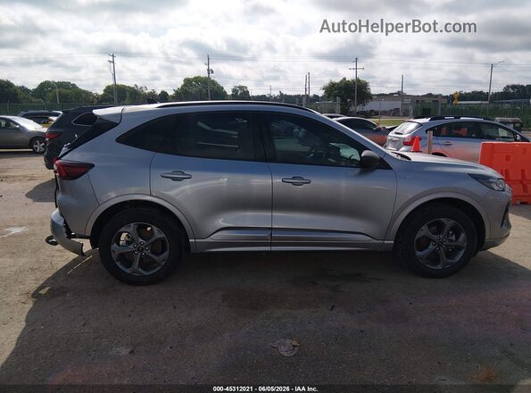 1FMCU9MN8RUB37622 2024 FORD ESCAPE Silver Widok wnętrza z tyłu