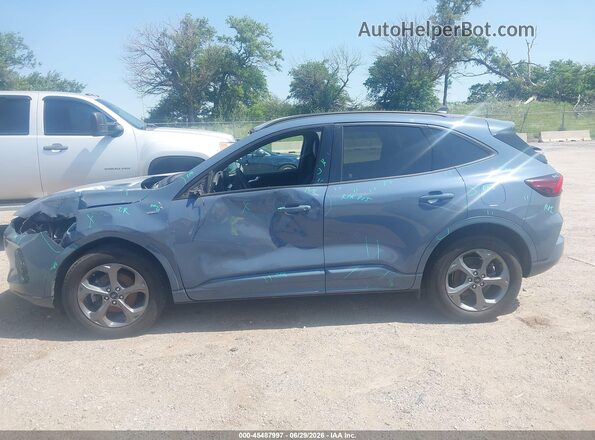 1FMCU9NA7PUB33408 2023 FORD ESCAPE Light Blue 