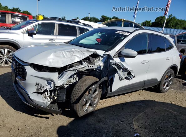 1FMCU9NA8SUB33720 2025 FORD ESCAPE White 