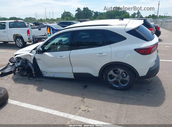 1FMCU9NZ3TUA12231 2026 FORD ESCAPE White 